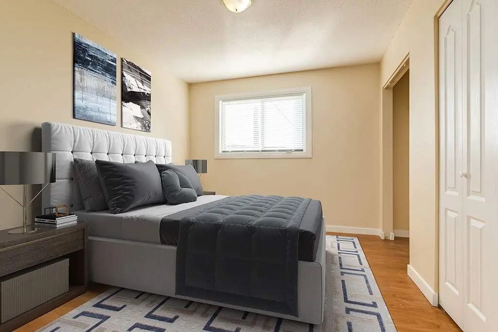 Canada West Courts - Photo 6 of 17