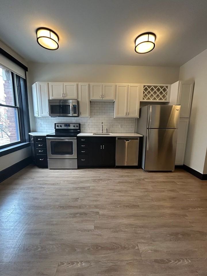 1722 Saint Marys Ave #208 - Photo 3 of 14