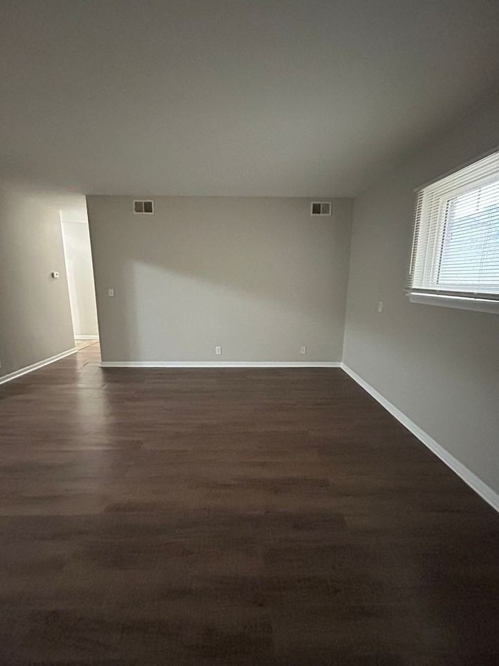 Hillside Park Rentals (4730 N. 61st St.) - Photo 2 of 40