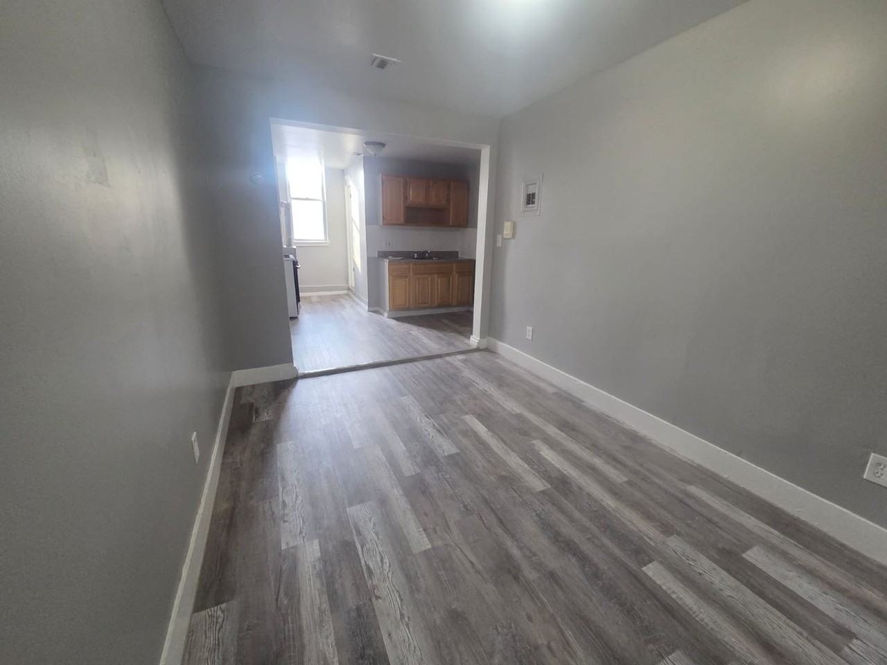 23 Monroe St - Photo 2 of 14