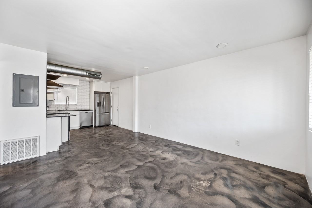 3601 North 15th Avenue #3 - Photo 2 of 14