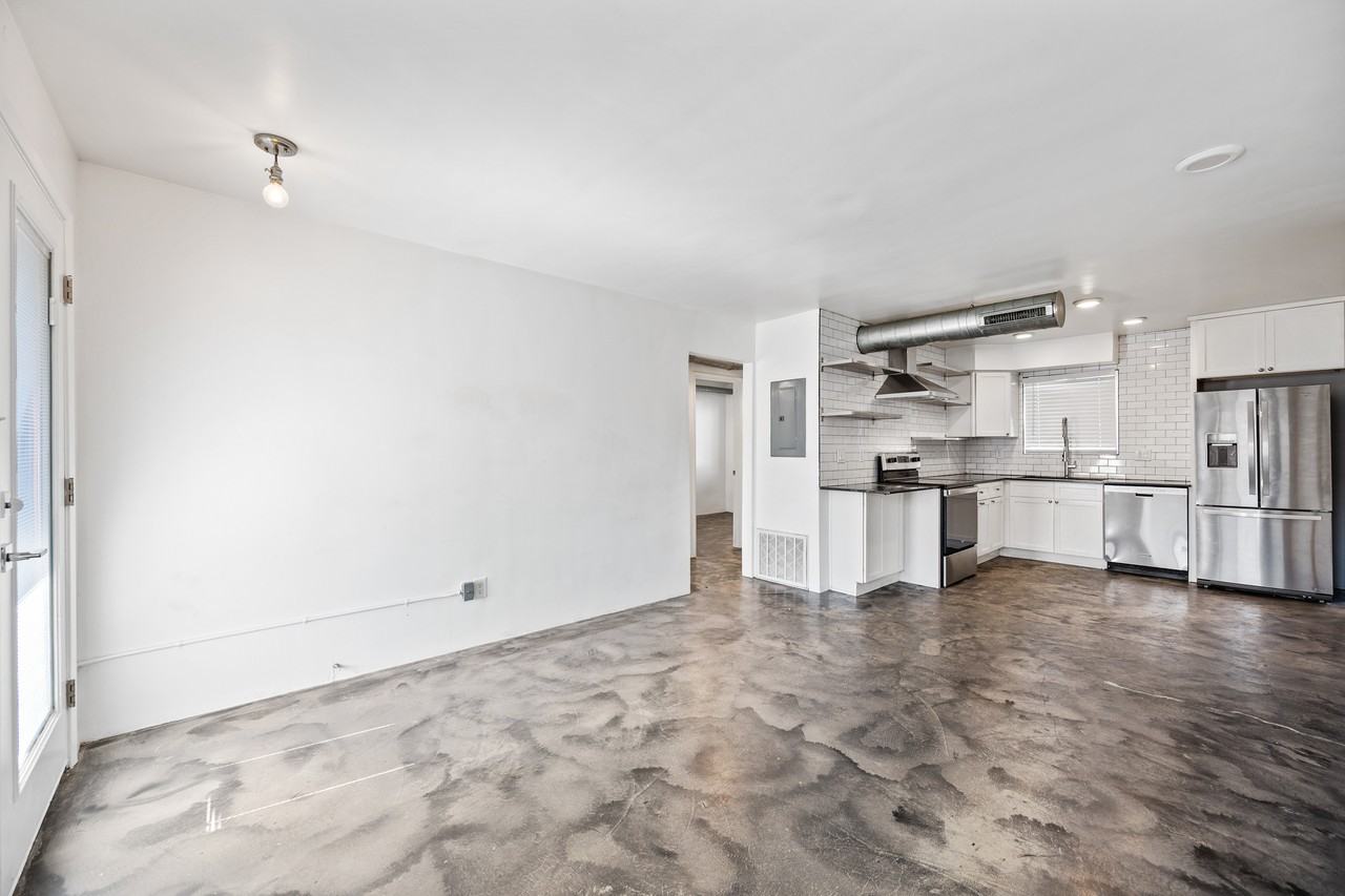 3601 North 15th Avenue #3 - Photo 3 of 14