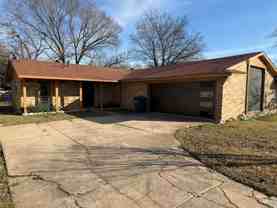 2722 N Saint Augustine Dr - Photo 1 of 1