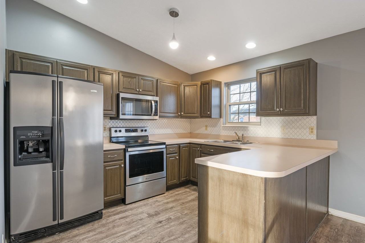 120 Hodge St - Photo 4 of 10