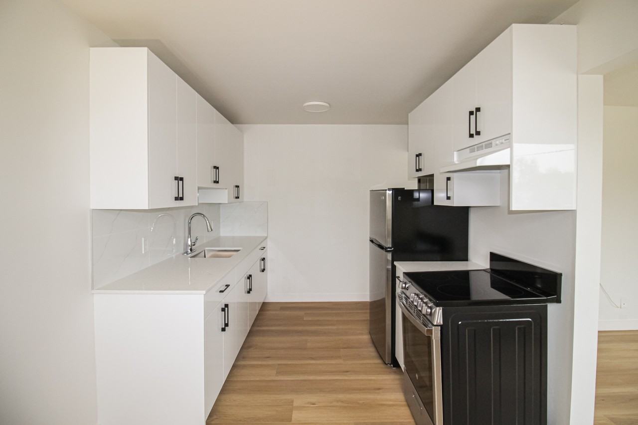 Madison Place - 11836 89th - Photo 3 of 23