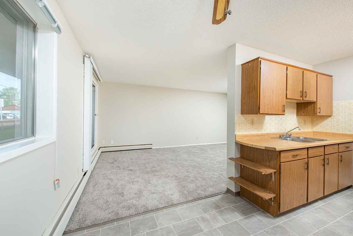 Carina Apartments - Photo 5 of 11