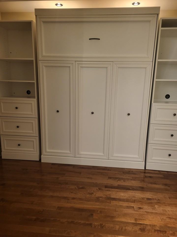 808 Bronson Ave. - Photo 2 of 9