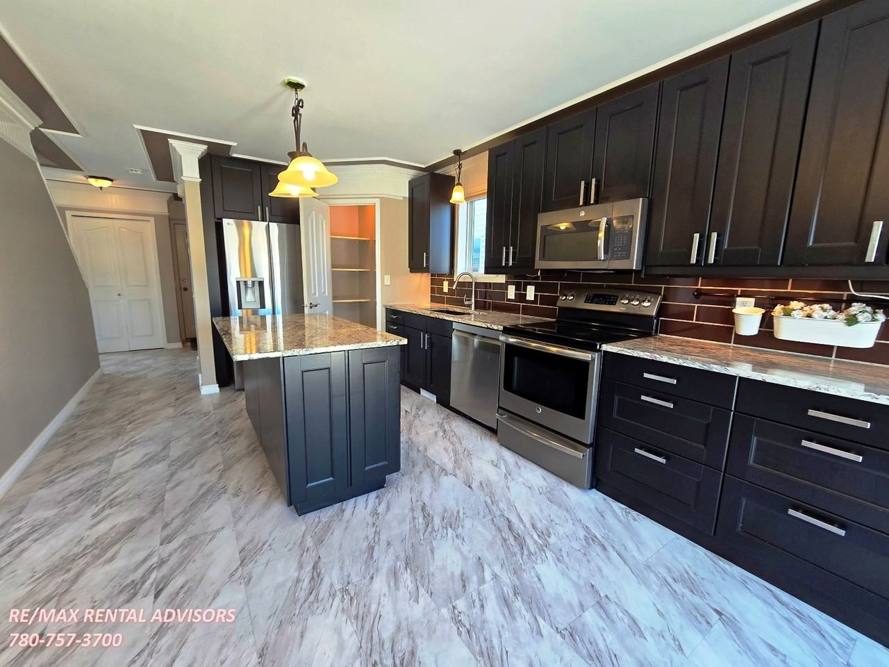 828 Klarvatten Close Nw - Photo 3 of 18