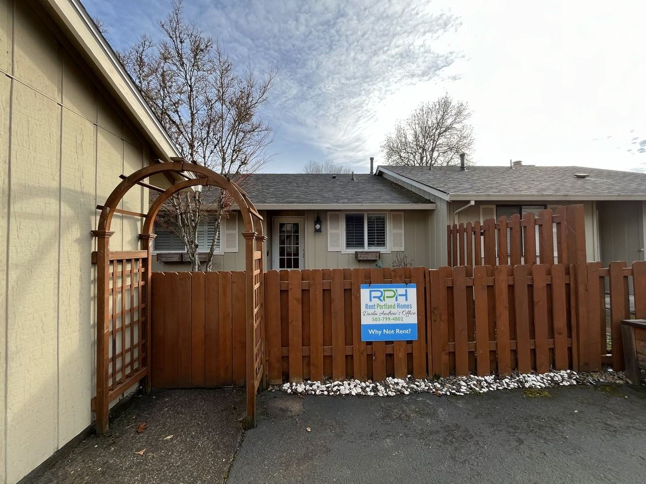 2945 Se Blue Bird Dr - Photo 3 of 39