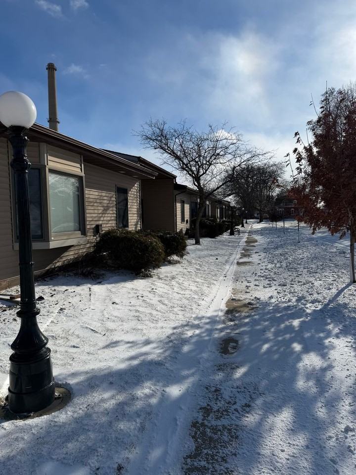 Pfieffer Flats - Photo 3 of 15