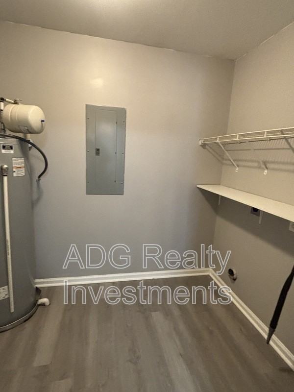 5605 Wrenn Dr - Photo 7 of 10