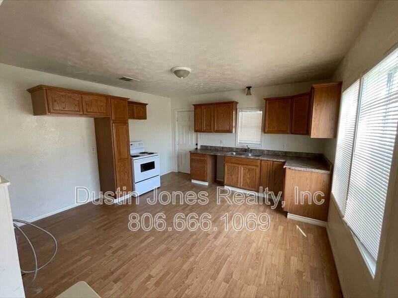 4808 40th St - Photo 7 of 9