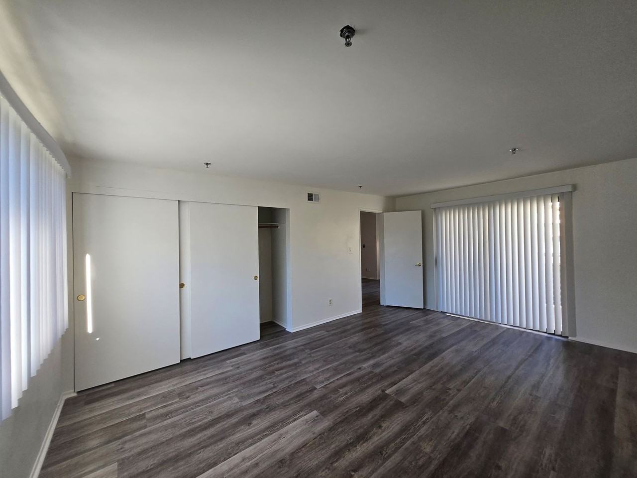 #245 - Photo 6 of 15