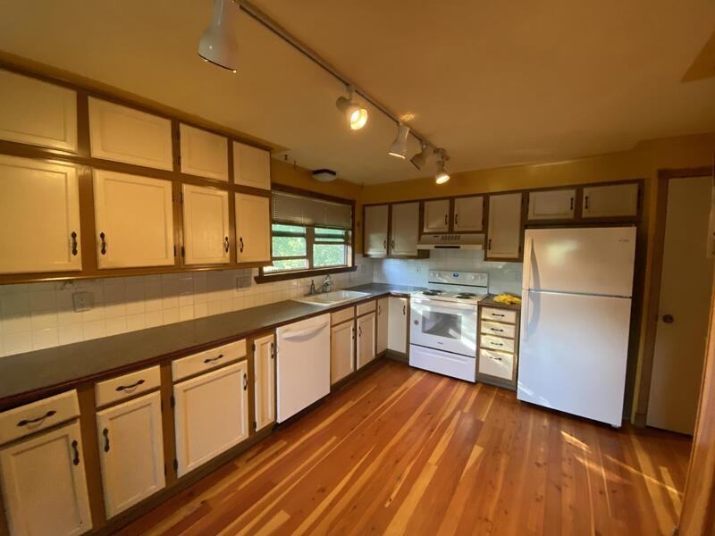 2360 S 60th E - Photo 4 of 20