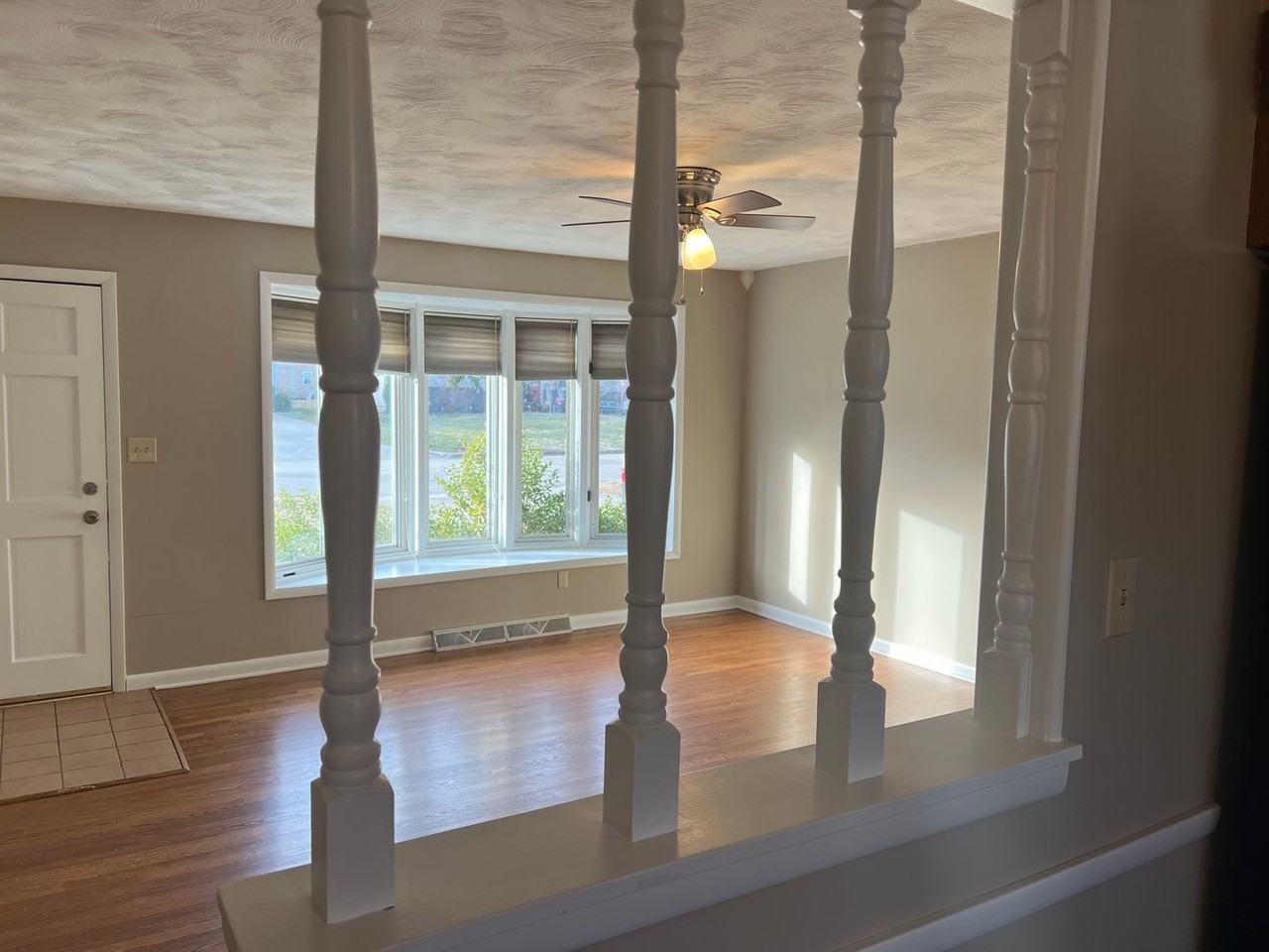 1911 E Gretna St - Photo 5 of 15