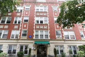 featured image of 511 W Melrose St #402