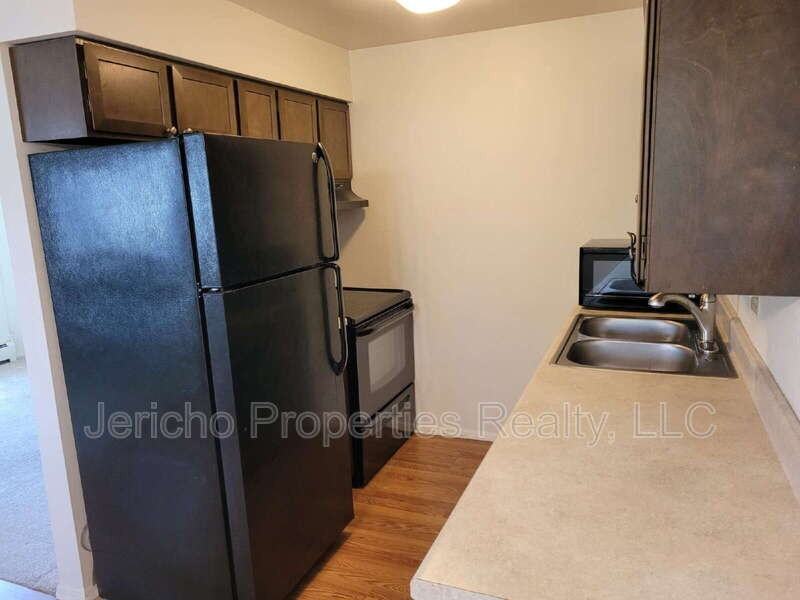 633 Oak St #5 - Photo 3 of 14