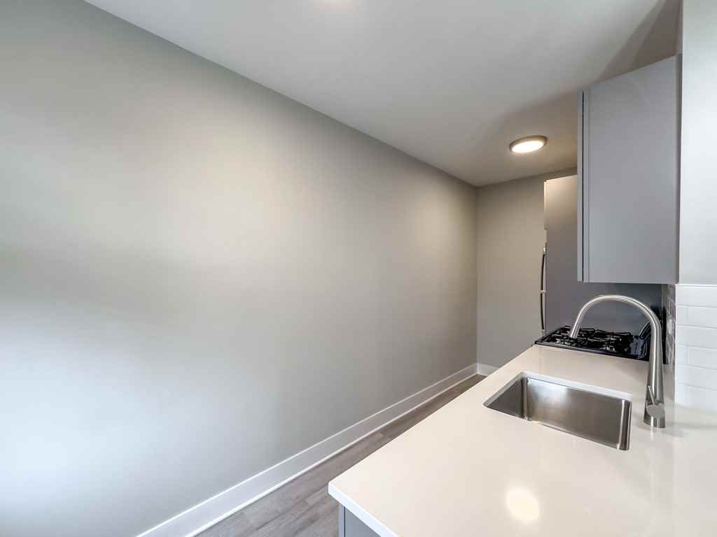 373 Hazel Ave #3C - Photo 4 of 21