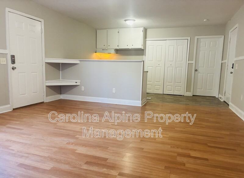 807 N Shaver St - Photo 5 of 13