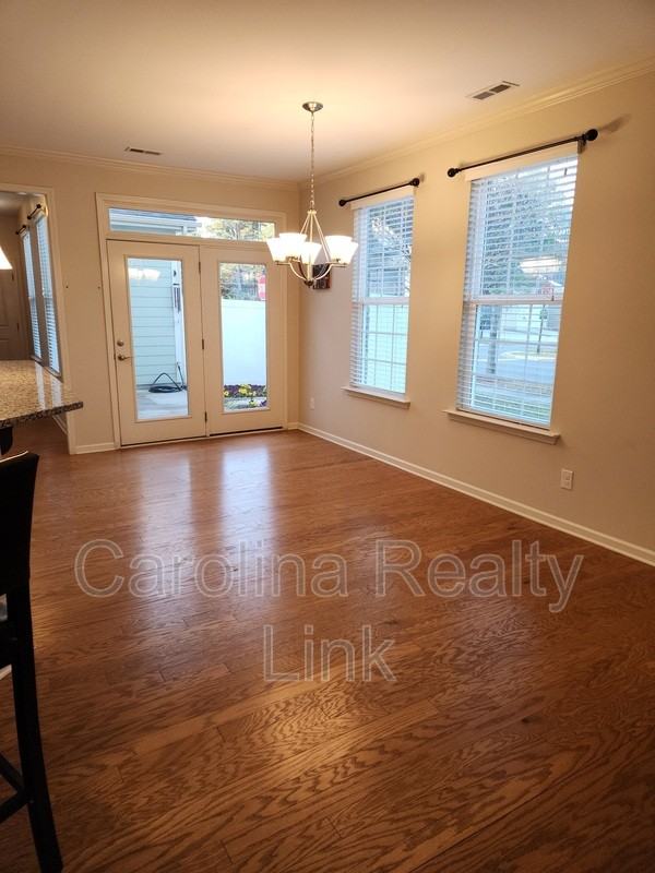 1244 Assembly St - Photo 5 of 45