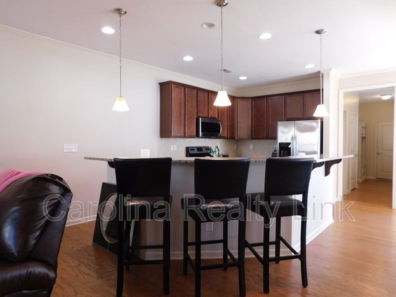 1244 Assembly St - Photo 6 of 45