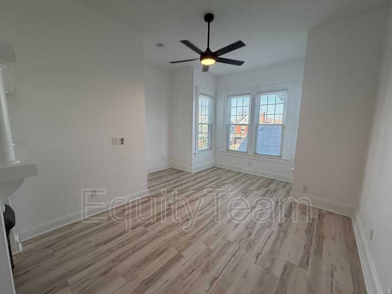 4417 Ashland Ave #B - Photo 6 of 7