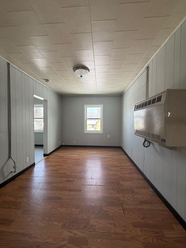 213 S 2nd Street - Photo 2 of 9