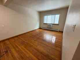 1112 Knapp - Photo 1 of 1