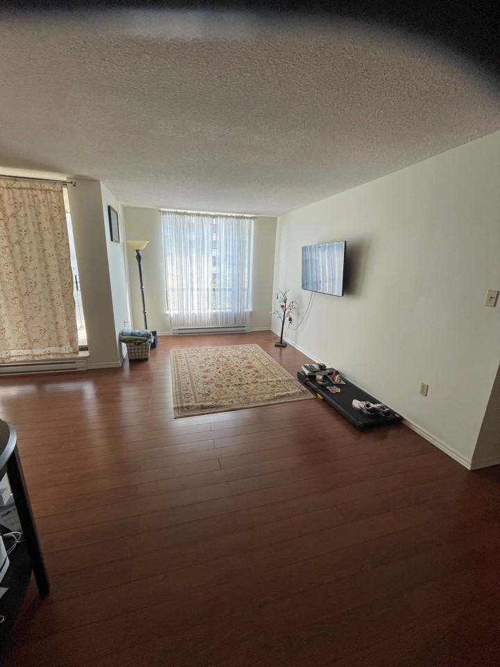 82 Ontario Street #303 - Photo 3 of 5