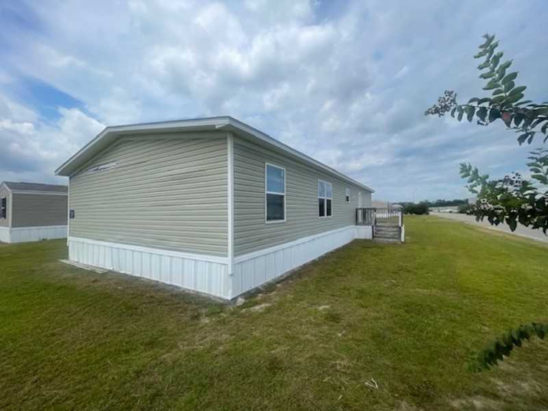 521 Milan Ave - Photo 3 of 11