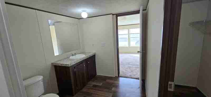 521 Milan Ave - Photo 7 of 11