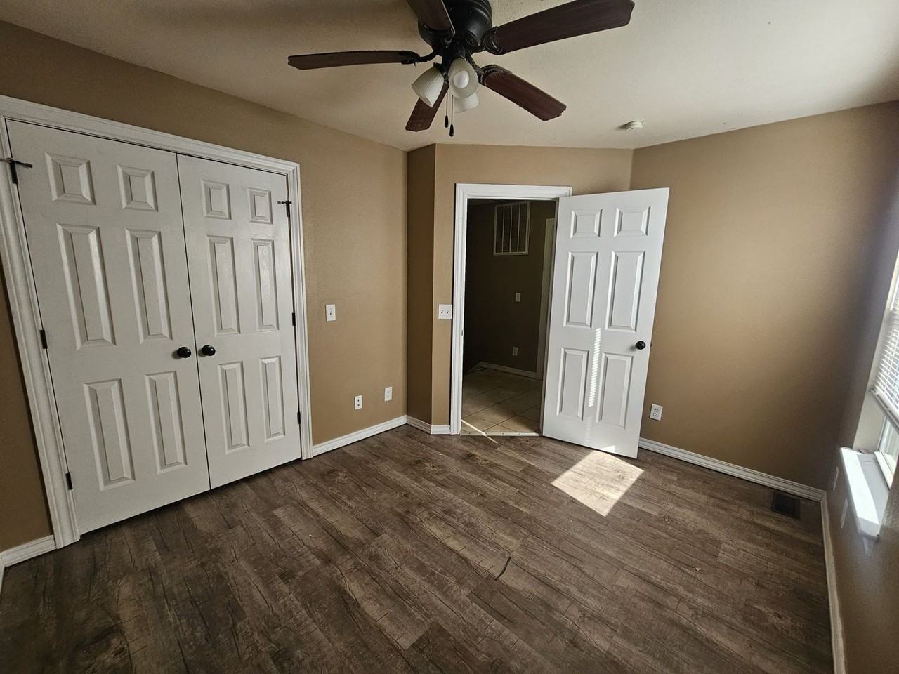 2102 Cunningham Ave - Photo 5 of 5