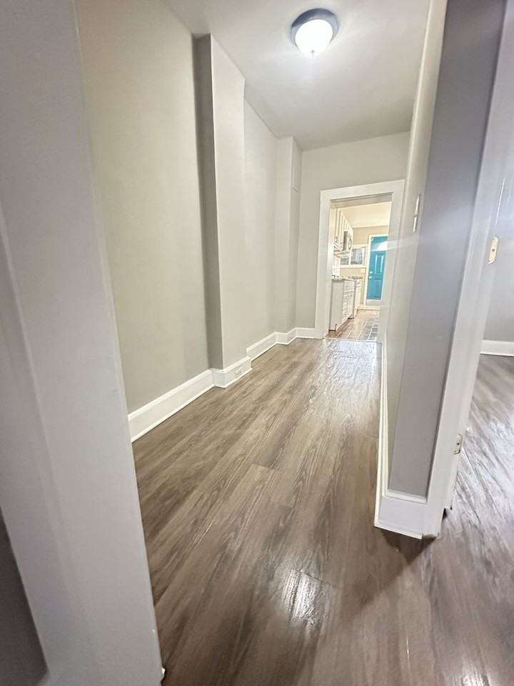 418 N East Ave - Photo 5 of 16
