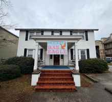 featured image of 332 W Glenn Ave