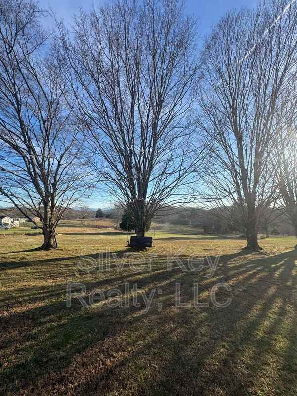 165 County Rd - Photo 3 of 20