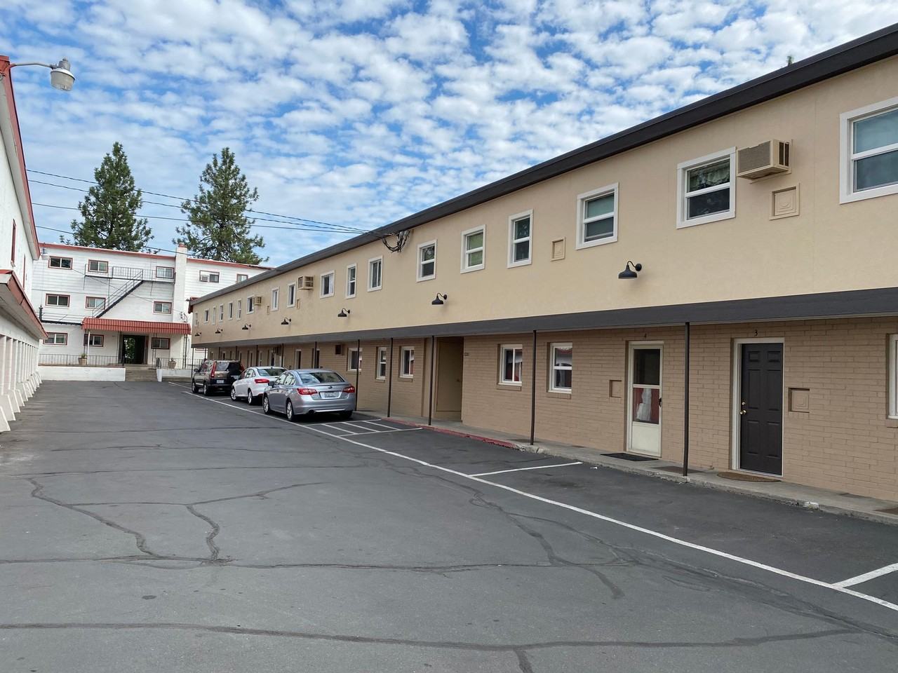 1012 W 8th Ave - Photo 5 of 5