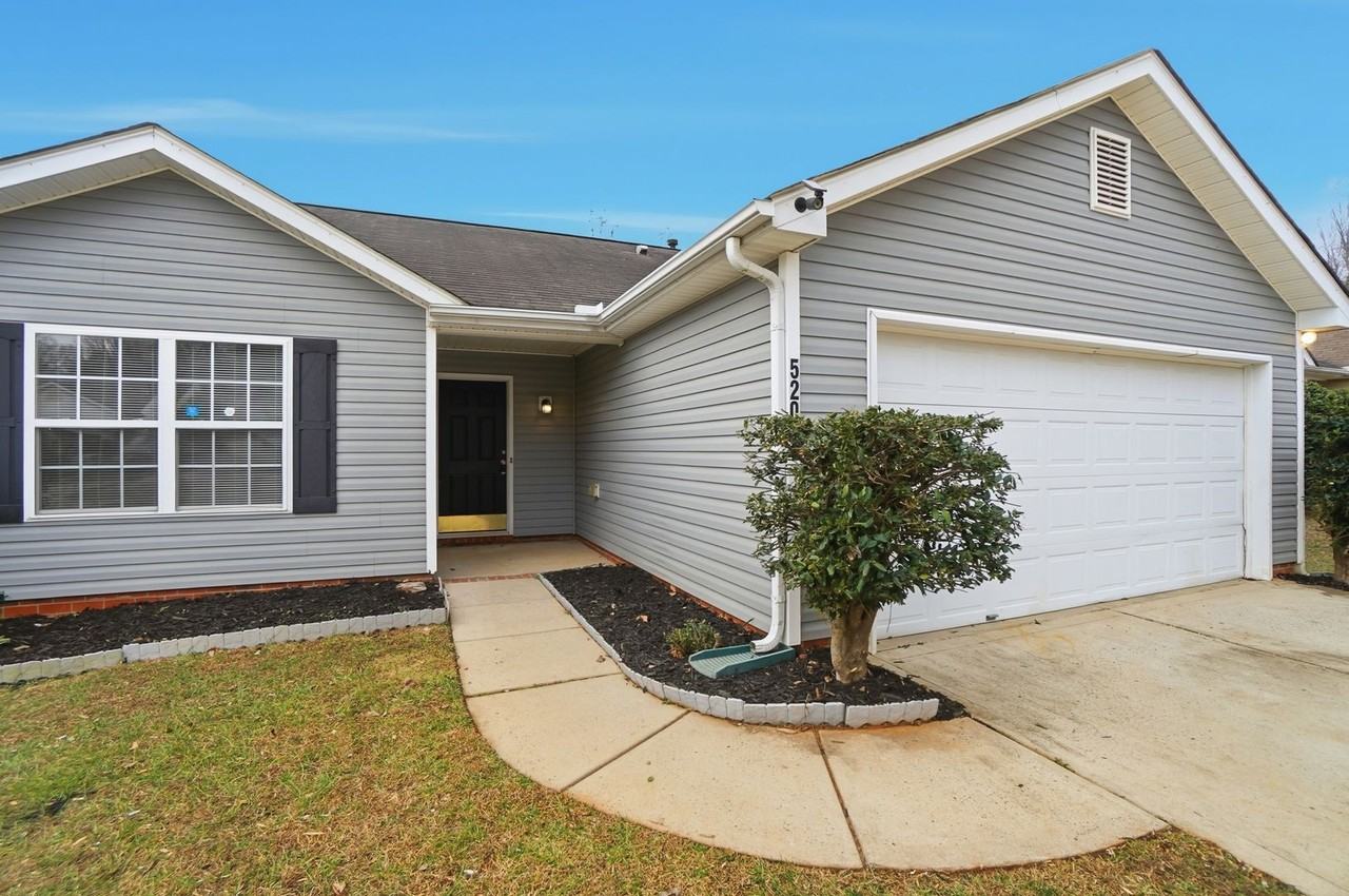 520 Lightspun Ln - Photo 2 of 50