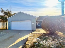 featured image of 2002 Middletown Dr