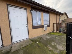 1017 W Goshen Ave - Photo 1 of 1