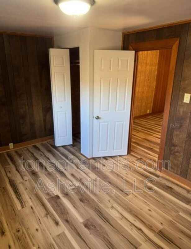 418 Old Buckeye Cove Rd - Photo 5 of 18