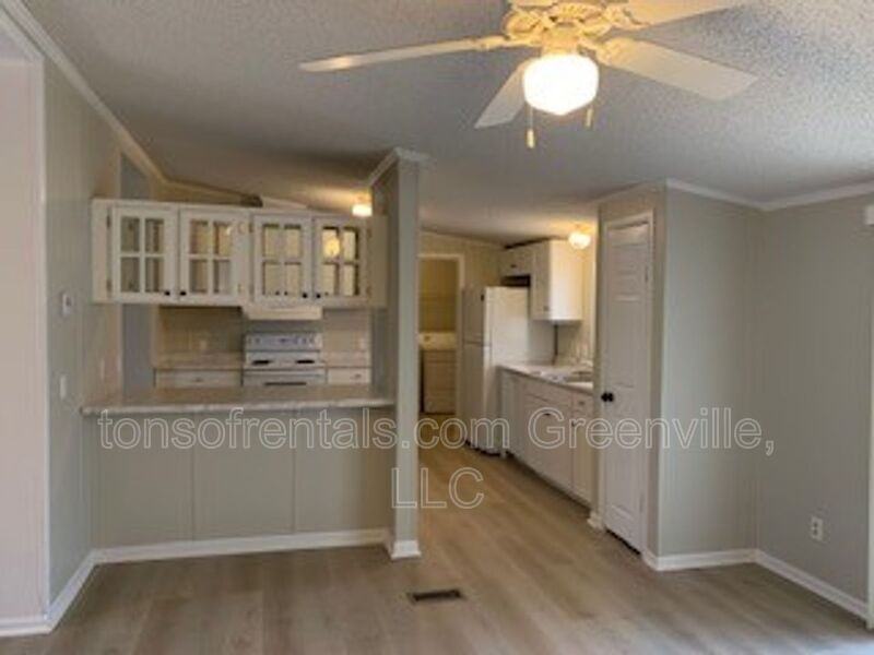 236 Elizabeth Ln - Photo 2 of 19