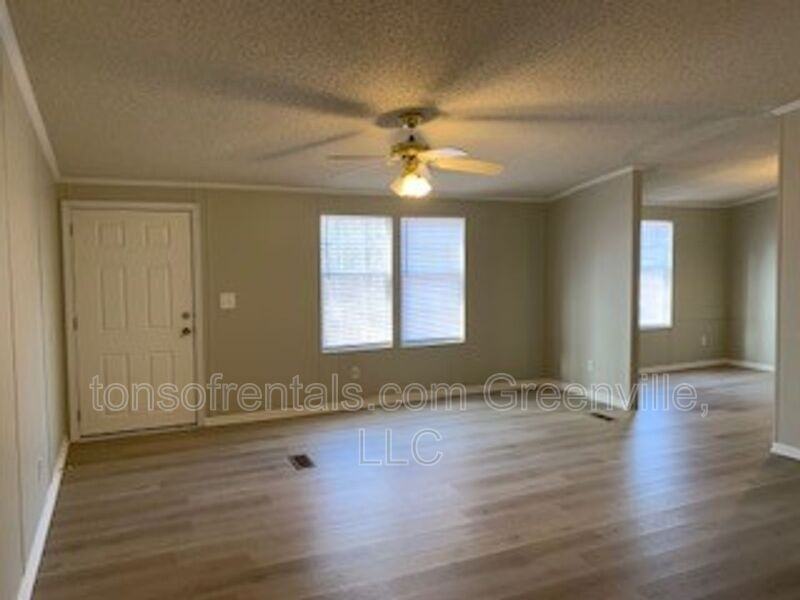 236 Elizabeth Ln - Photo 5 of 19