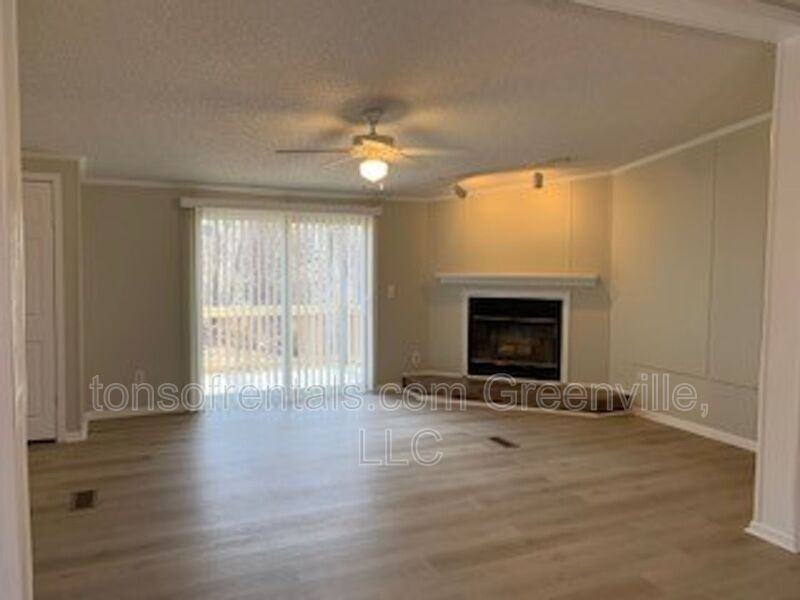 236 Elizabeth Ln - Photo 6 of 19