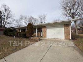 featured image of 6014 Penway Cir