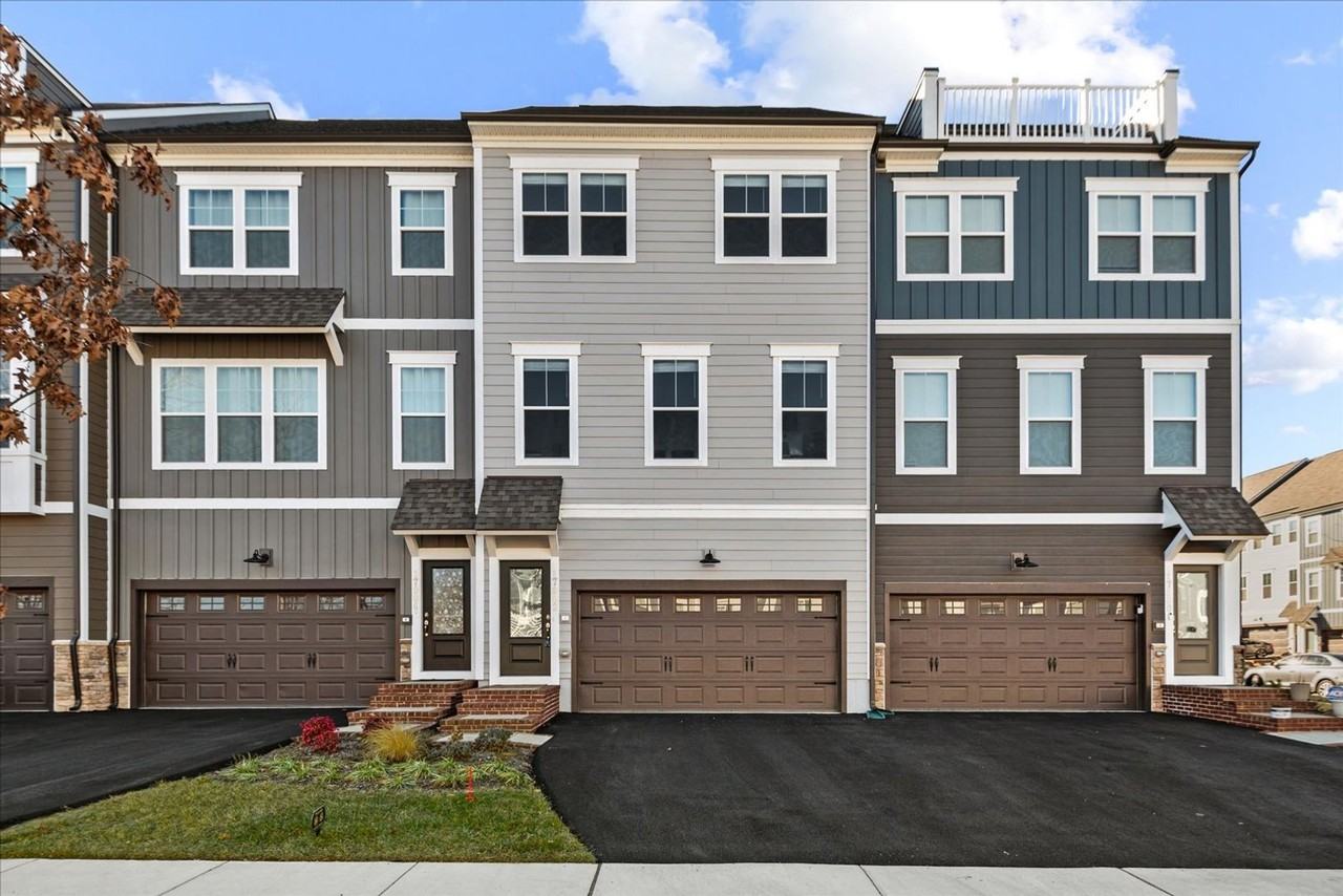 17982 Woods Overlook Dr - Photo 2 of 38