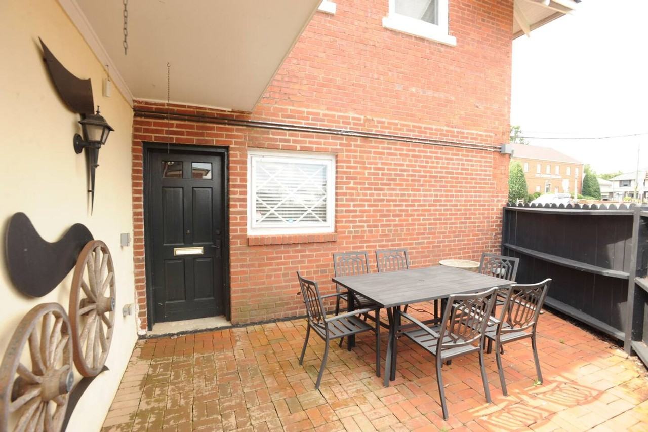 119 S Marshall St - Photo 3 of 28