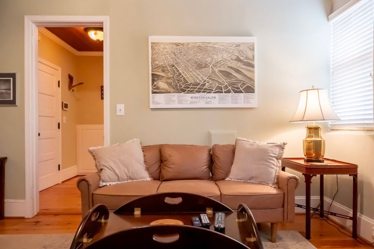 119 S Marshall St - Photo 5 of 28