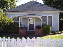 featured image of 677 Branch St