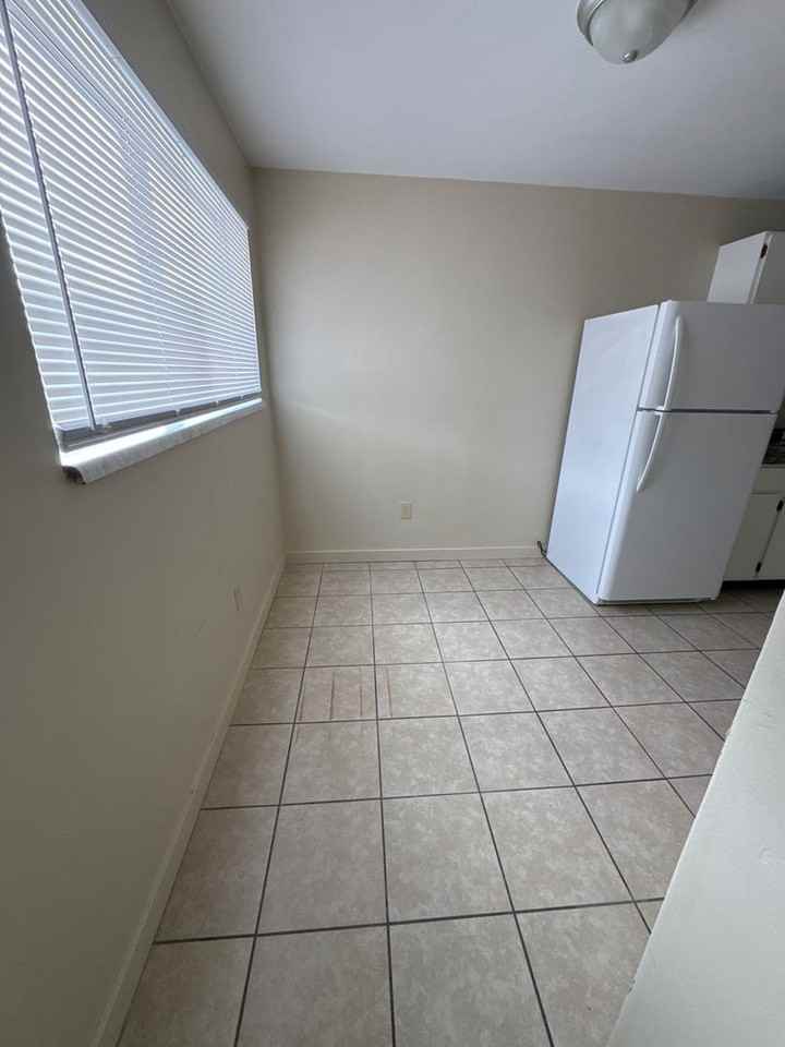 568 E 250 N #1 - Photo 5 of 12