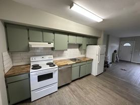 4 1/2 Salisbury St - Photo 1 of 1